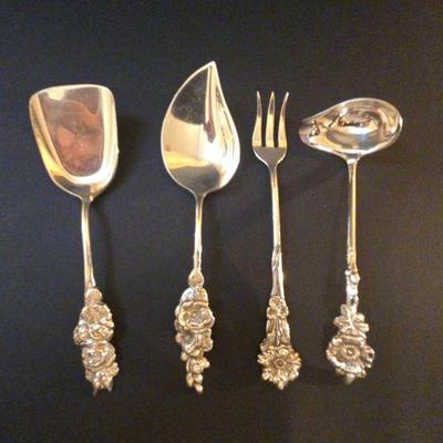 Harlequin pattern appetizer serving set