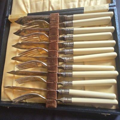 12 piece Vintage Engraved Fish Cutlery set
