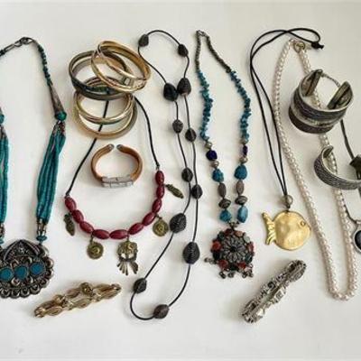 Sale Photo Thumbnail #33