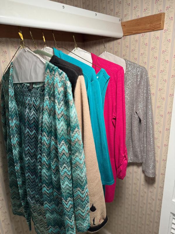 Sale Photo Thumbnail #32