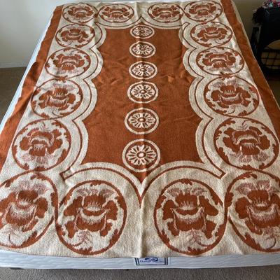 60’s Orange Circle Floral Wool Blanket 
