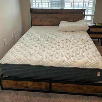 Queen Size Bed With Mattress