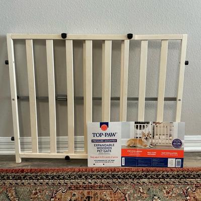 Small Pet Wooden Gate 