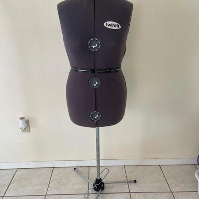 Dritz Twin Fit Adjustable Dress Form 