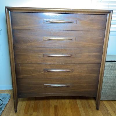 Vintage Mid Century Modern Walnut Dresser
