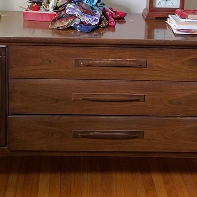 Vintage Mid Century Modern Walnut Dresser