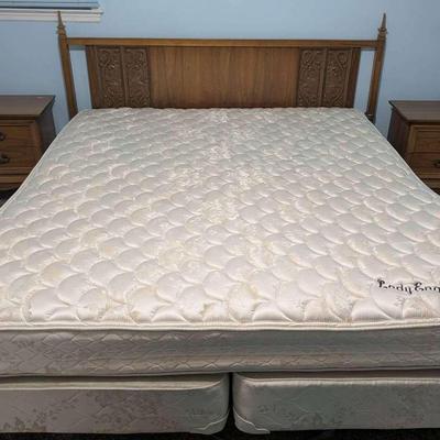Lady Englander 4 Mattress Set with Wood Headboard, Side Tables & Metal Frame