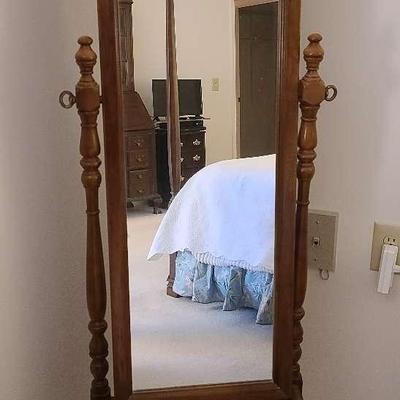 Vintage Wood Cheval Mirror with Decorative Arched Frame