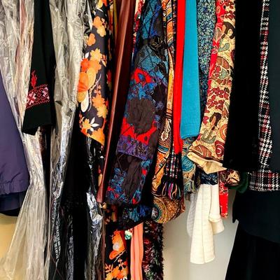 Women’s Double Door Closet