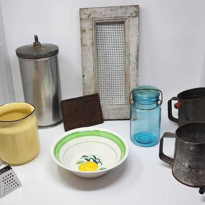 Antique & Vintage Country Kitchen
