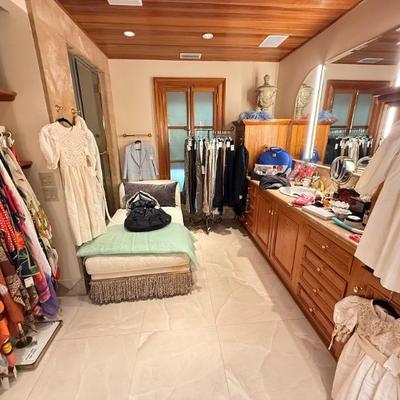 Sale Photo Thumbnail #223