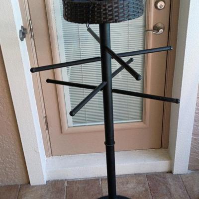 Metal Poolside Towel Rack With Basket 56 In Tall