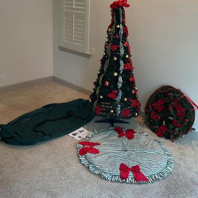 Pop Up Christmas Tree, Christmas Tree Skirt, Christmas Tree Carrying Bag, & Wreath