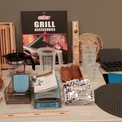Kitchen - Slicer, Cutting Boards, Taco Stands, Grill, Silicone Measure Cups+++