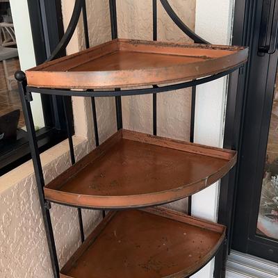 Essex Quarter Round 3-Tier Plant Stand 24x51x18