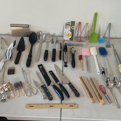 Kitchen Utensil Lot - Zwilling Henckels Knives, Townecraft Spoons, Berghof Knife & More 