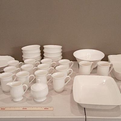 Mikasa Ultima Plus, Antique White, Italian Countryside China