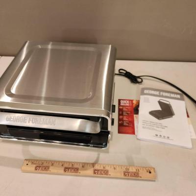 George Foreman Contact Smokeless Grill - Tested, Works 
