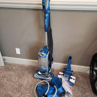 Shark Rotator Power LiftAway Speed Upright Vacuum - Tested, Works