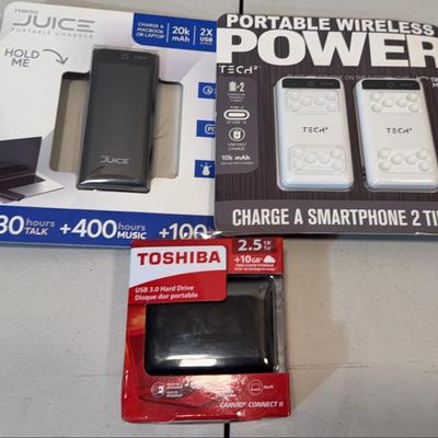 Toshiba USB Hard Drive & Mobile Charging Packs - NEW 