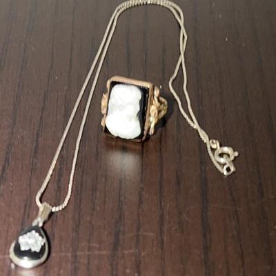 Vintage 10k Gold Ring & Tiny Tear Drop Locket