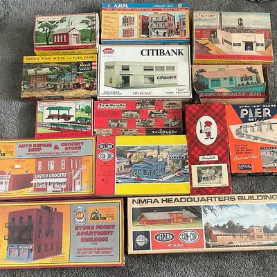Various Vintage Train Structures In Boxes