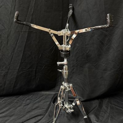Lot 472: Adjustable Chrome Snare Drum Stand with Rubber Feet