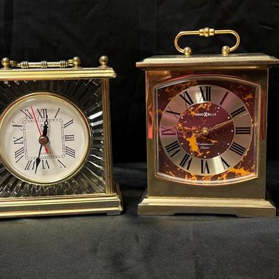 Lot 403: Lot of 4 Vintage Mantel & Desk Clocks – Bulova, Howard Miller, Danbury, and West German Qua