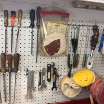 Lot 522: rasps, Cleaning Tools, Sanding Pads, And Buffing Pads