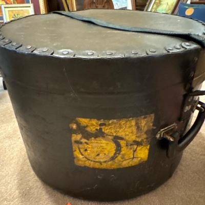 Lot 276: Vintage Fiber Drum Case 16”