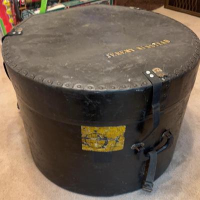 Lot 280: Vintage Fiber Drum Case 25”