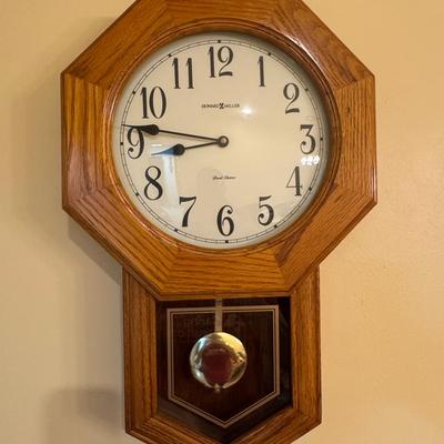 Lot 210: Howard Miller Dual Chime Wall Clock