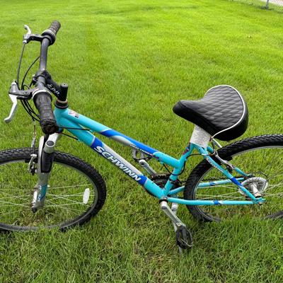 Lot 252: Schwinn High Timber 2.6 FS Mountain Bike 