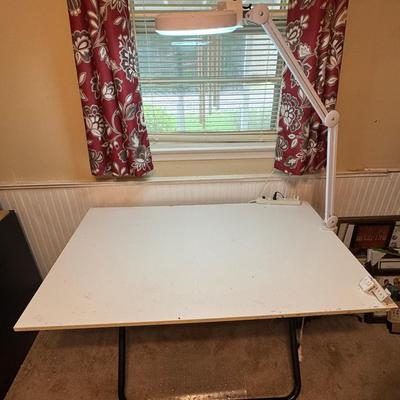 Lot 221: Craft/Art Table With Magnifying Light