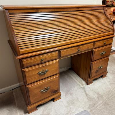 Lot 415: Vintage Roll-Top Desk – Pine Wood – 30” H x 70” W – Multiple Drawers & Storage