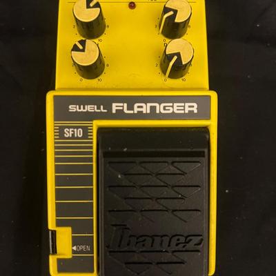 Lot 331: Ibanez SF10 Swell Flanger Guitar Effects Pedal – Made in Japan
