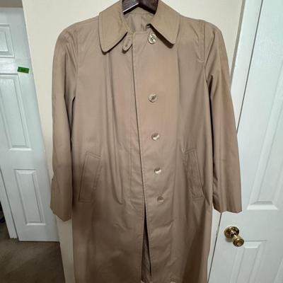 Lot 245: Women’s Jackets ( London Fog, Totes )
