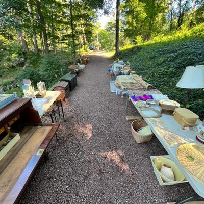 Estate sale photo