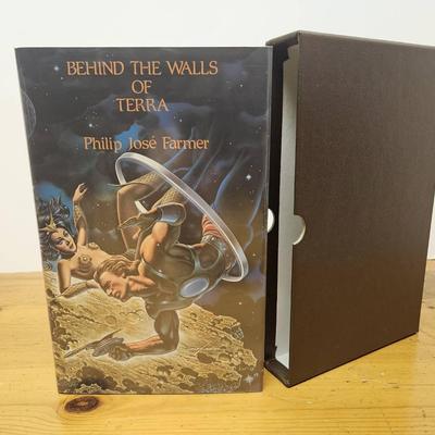 Philip Jose Farmer 1982 Phantasia Press Behind The Walls Of Terra Numbered And Signed Limited Ed.