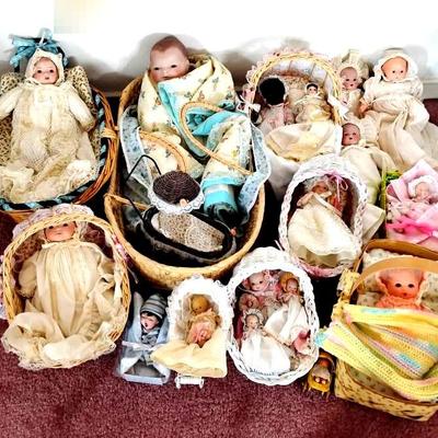 Babydolls In & Out Of Bassinets 