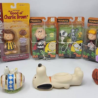 Peanuts By Schulz- It's The Great Pumpkin, Charlie Brown!, Memory Lane Peppermint Patty And More!