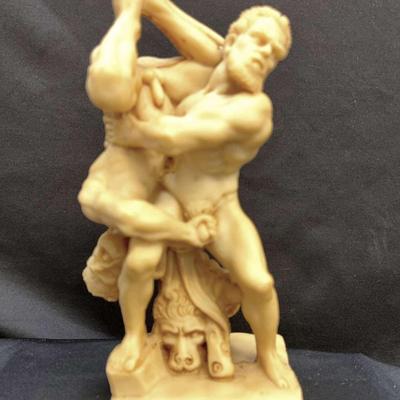 Hercules And Diomedes Statue