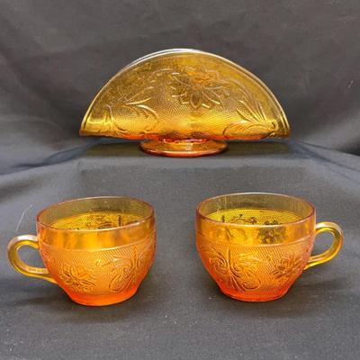 Indiana Glass Napkin Holder And Cups