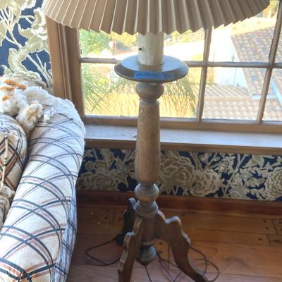 Wood Tripod Lamp With Pleated Shade, Vintage (2nd)