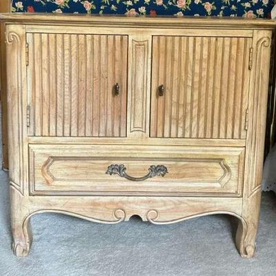 MidCentury Davis Cabinet Company Night Stand, Brune Textured Finish