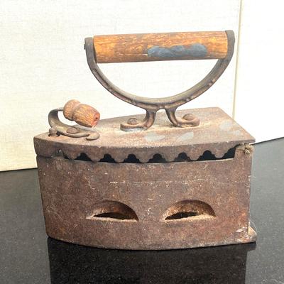 Antique Cast-iron Iron, Antique