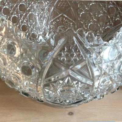 L E Smith Vintage 13-Piece Punch Bowl Set, Vintage