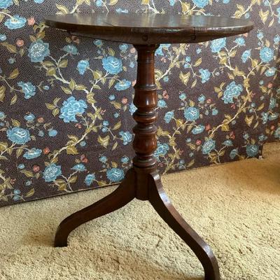 Georgian-Style Tripod Wine Table