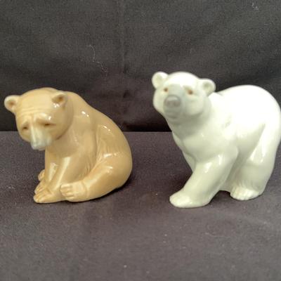 Lladro Figurines | Attentive Polar Bear #1207 & Seated Brown Bear #1206