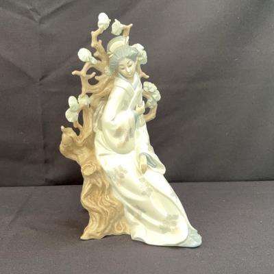Lladro “Mayumi” Geisha Girl Figurine #1449 | Retired | 1983–2004